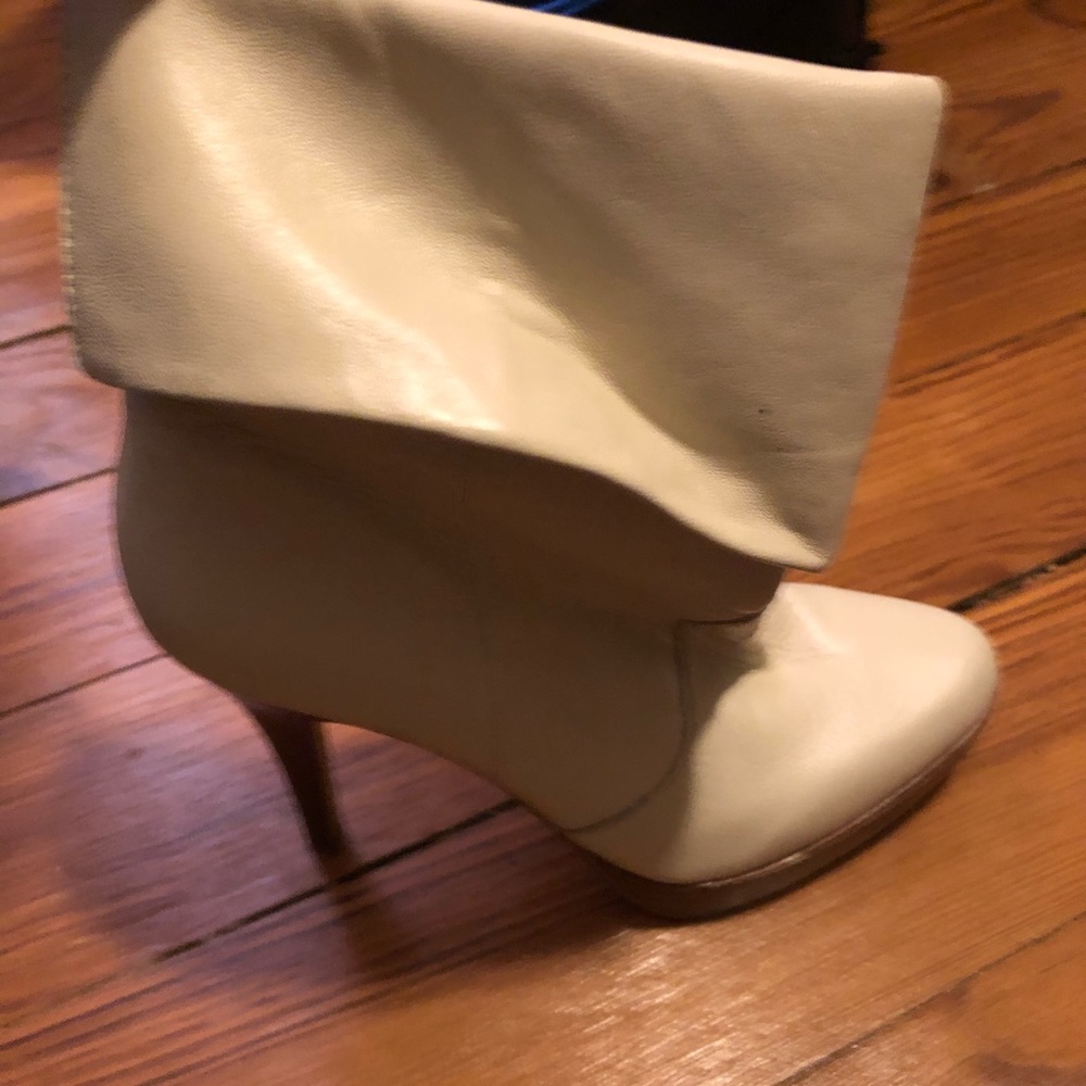Woman’s boots